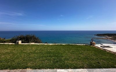 Teko's Golden Hill Hotel · 3