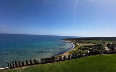 Teko's Golden Hill Hotel · 4
