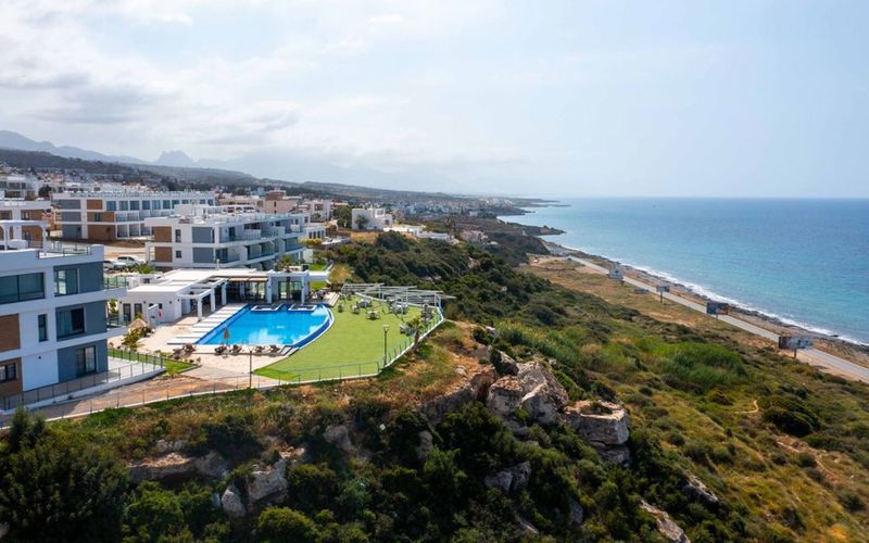 Caesar Cliff Resort · 1