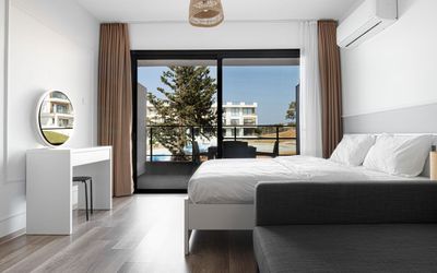 Caesar Cliff Resort · 3