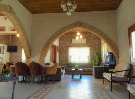 kibris/gazimagusa/gazimagusa/golden-palms-guest-house-cafe_a805710f.jpg