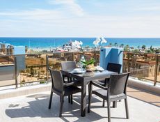 2 + 1 Sea View Flat