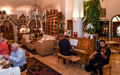 Bellapais Gardens Hotel & Restaurant · 3