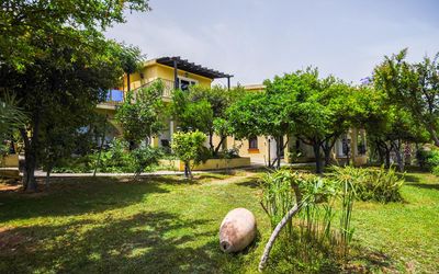 Bellapais Gardens Hotel & Restaurant · 4