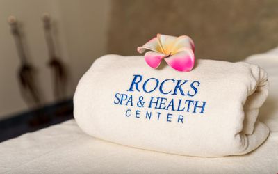 Rocks Hotel - Casino · 5