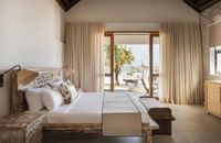 Deluxe Beach Front Suite