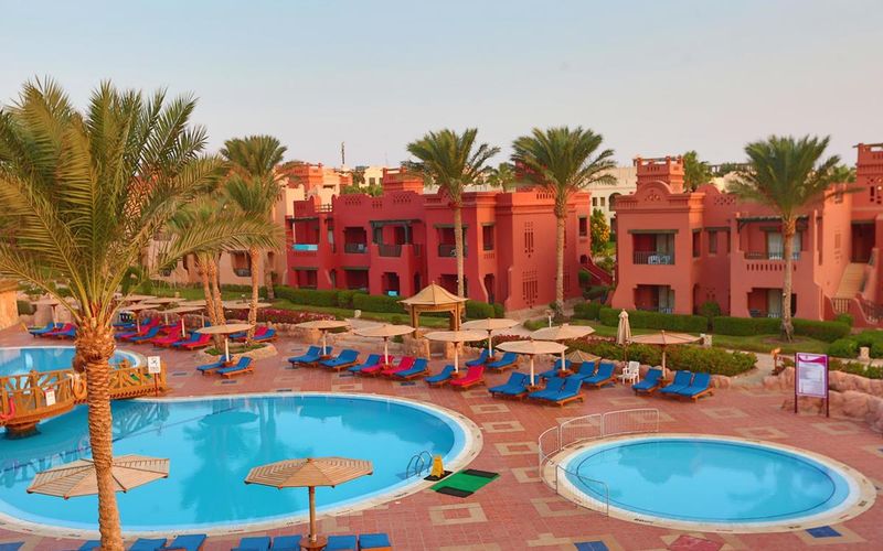 Charmillion Sea Life Resort · 1
