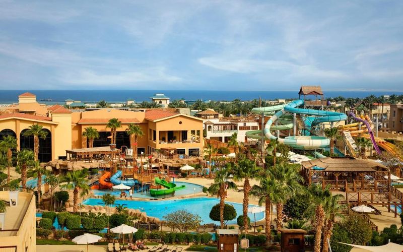 Coral Sea Aqua Club · 1