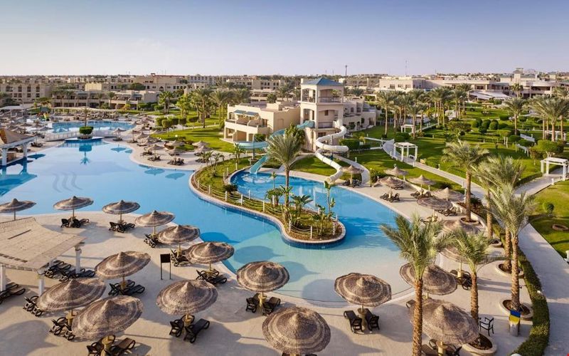 Coral Sea Holiday Resort · 1