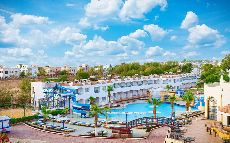 Dreams Vacation Resort · 1