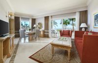 Executive Suite, Queen or Twin Bed, Sea View