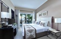 Standard Queen or Twin Twin - Garden View