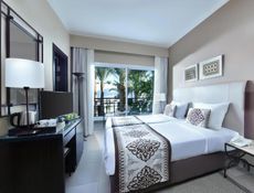 Standard Queen or Twin Twin - Garden View
