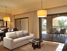 Two-Bedroom Suite Queen or Twin Bed Garden View