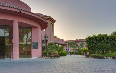 Parrotel Aqua Park · 4