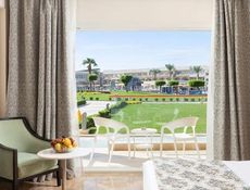 Large Family Room with Garden