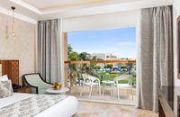 Junior Suite with Garden View