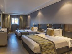 Family Suite Pool Suite