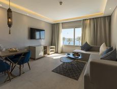 Executive Jacuzzi Sea View Suite - Posh Club