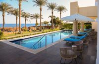 Junior Swim Up Suite - Posh Club