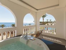 Executive Jacuzzi sea view Suite - Posh Club