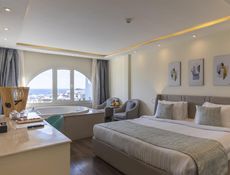 Jacuzzi Suite - Posh Club