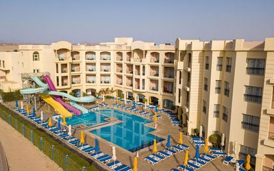 Tropitel Sahl Hasheesh · 4