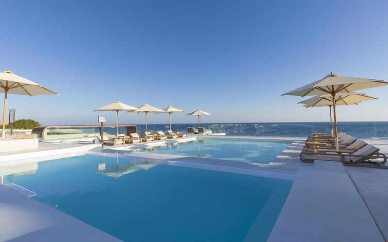White Hills Resort Posh Club · 1