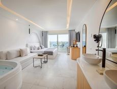 Deluxe Jacuzzi Room