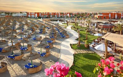 Sunrise Garden Beach Resort · 2