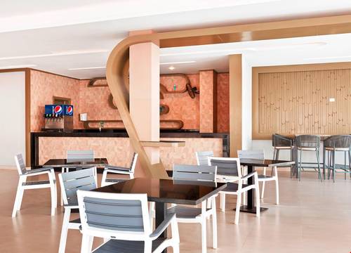 misir/kizildeniz/hurgada/pickalbatros-aqua-blu-resort-hurghada_cdc7a664.png