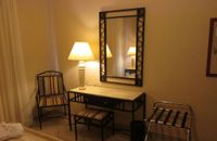 Queen Bed Apartment