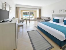 Deluxe Family - King Size Bed Pool View