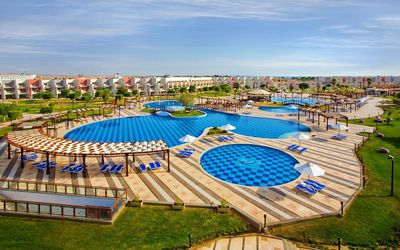 Sunrise Crystal Bay Resort Posh Club · 2
