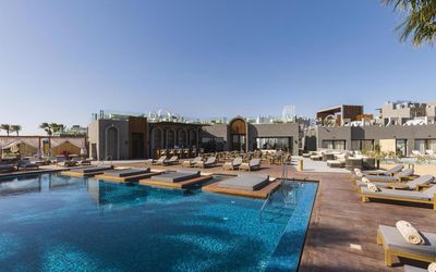 Sunrise Tucana Resort Posh Club · 5