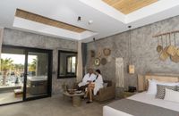 Tucana Jacuzzi Suite - Posh Club
