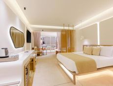 Honeymoon Suite