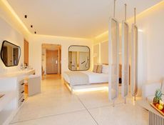 Junior Swim-Up Suite
