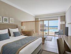 Family Deluxe Side Sea View