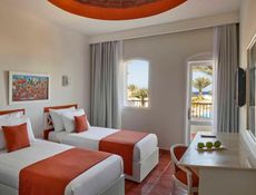 Standard King or Twin Bed Sea View