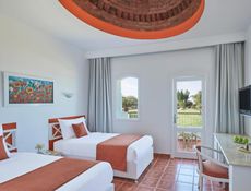 Standard King or Twin Bed Garden View