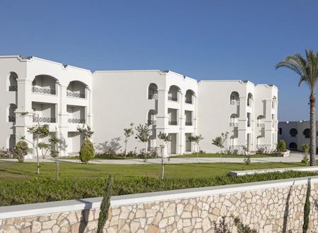 misir/matruh/marsa-matruh/cleopatra-luxury-resort-sidi-henish-north-coast_4784e30b.jpg