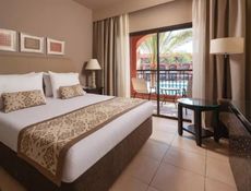 Family Queen Bed Garden or Pool View