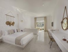 Junior Suite - Pool View
