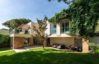 Helen Residence
