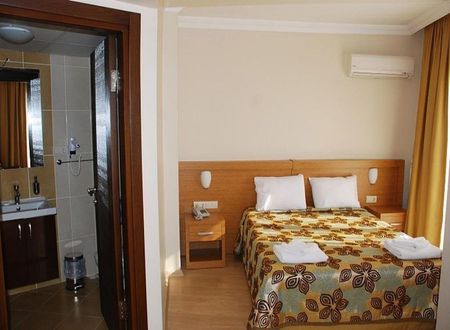 placeimages/turkiye/duzce/akcakoca/turkuaz-beach-otel_kismi-deniz-manzarali-oda-02153006.jpg