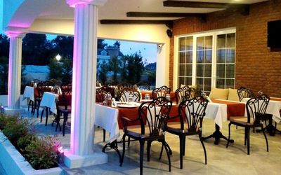 Sarban Hotel · 4