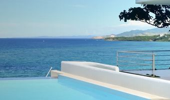 Vacation Rentals - Apartments - Villas