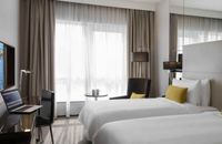 Family Connecting Rooms - Queen and Twin Beds