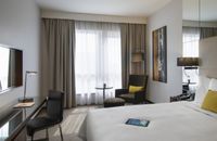 Centro Room - Queen Bed - Disability Access